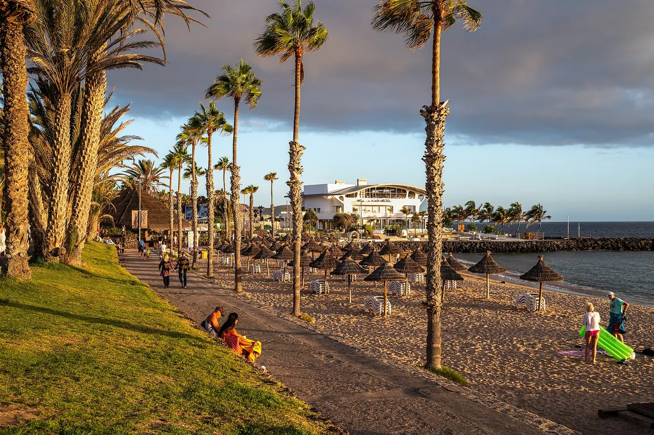 Playa del Camisón